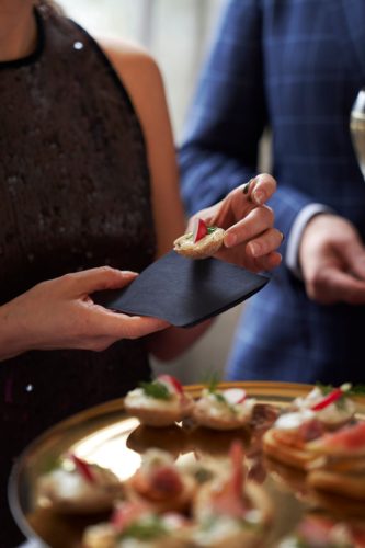 Bio Dunisoft Fekete koktélszalvéta tartóban 20x20cm 24x50db/karton