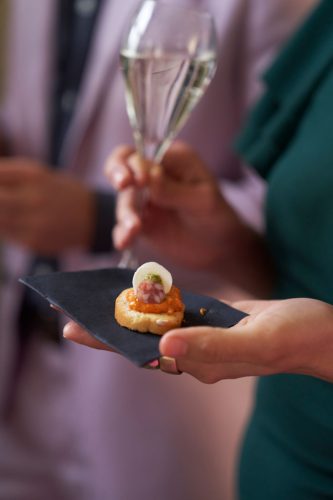 Bio Dunisoft Fekete koktélszalvéta tartóban 20x20cm 24x50db/karton