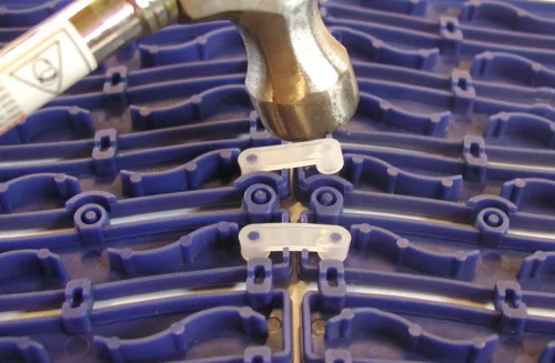 Kleen-Wave uszodai szőnyeg 58x100cm Sötétkék