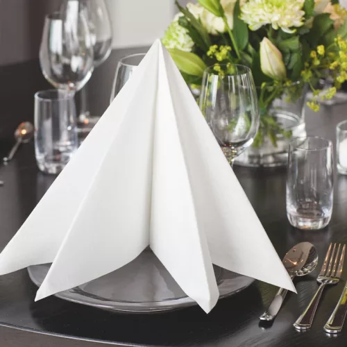 LinStyle textilhatású szalvéta FEHÉR, 48x48cm, 25db/csom (12csom/kart.) Tork Premium