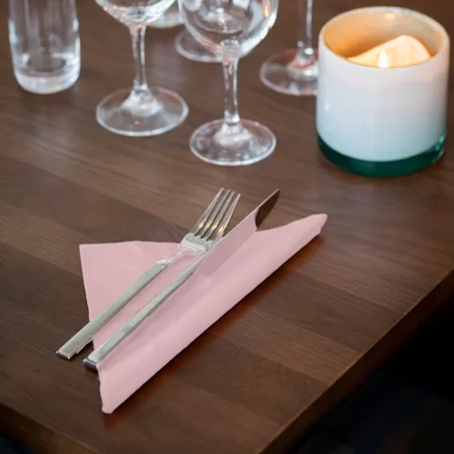 Szalvéta Halvány rózsaszín 39x39cm 3réteg. 100db/csomag, 12csomag/karton Tork Advanced