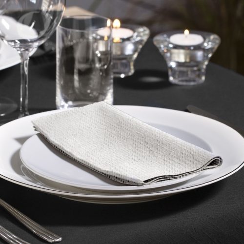 Texturált FEHÉR Dinner szalvéta 39x39cm 1/8 hajtás 50lap/csomag Tork (20csom./kart)