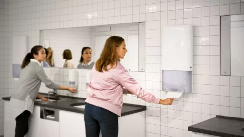 Tork PeakServe FEHÉR folyamatos adagolású kéztörlő adagoló H5 rendszer