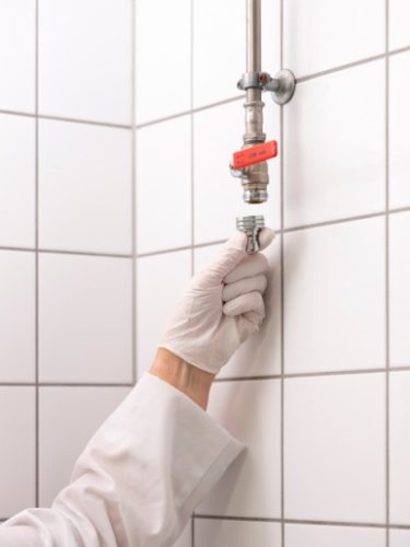 Tömlőcsavarzat 1/2  és 3/4 - es csaphoz*