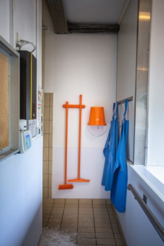 Fali konzol 5 eszközhöz NARANCS (3nyél+2 akasztó) 420mm Vikan