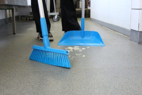 Lobby seprű kék 260mm ferde menettel medium szálak Vikan