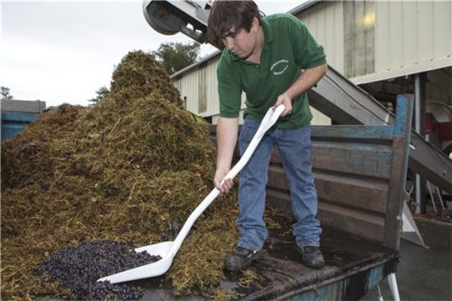 Lapát hosszú nyél fehér 1310mm Vikan