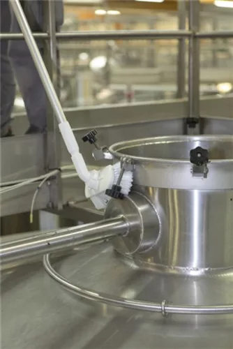 Állítható dőésszögű kefe fehér, 240mm Vikan hygiene system